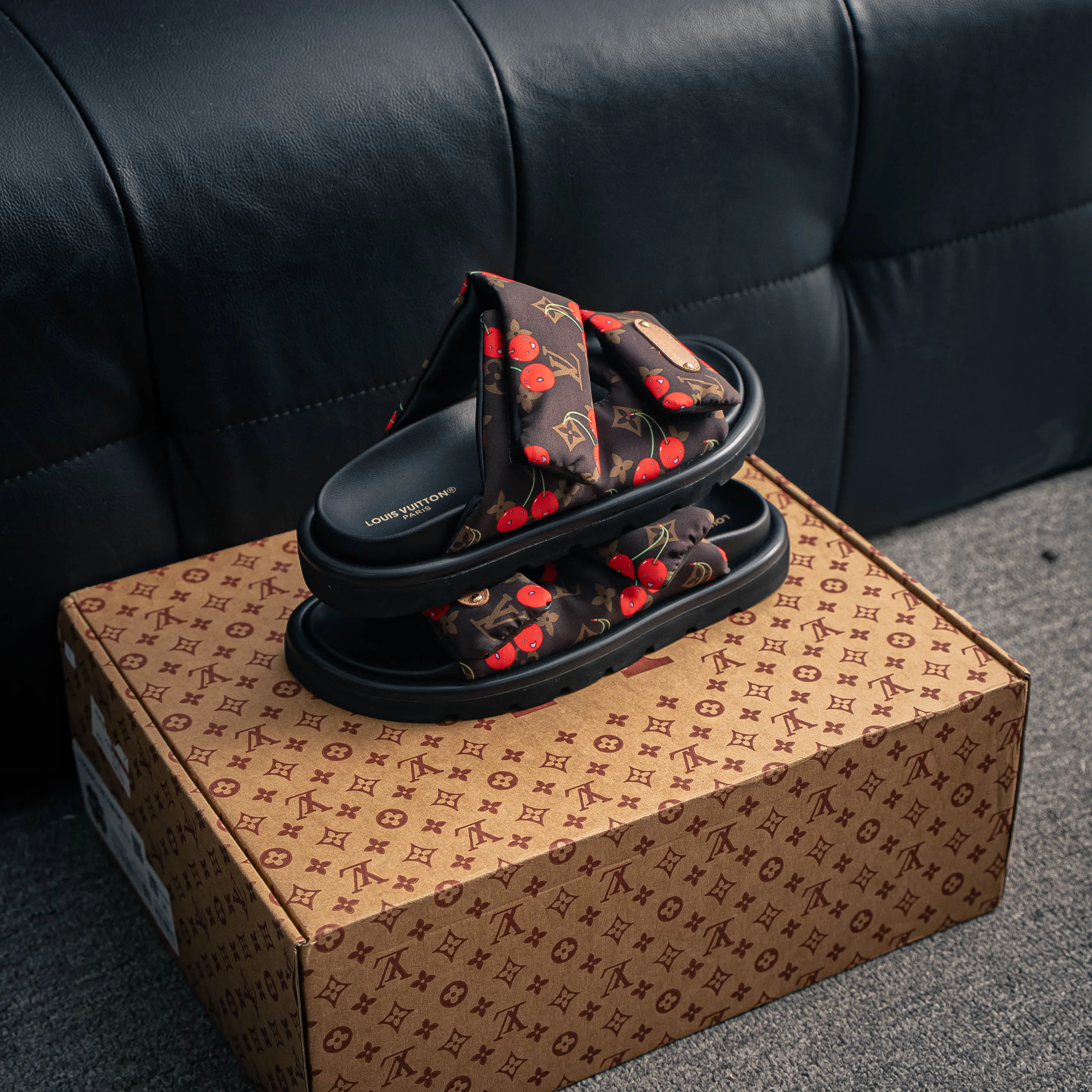 # LOUIS VUITTON ｜ 2026ss /Takashi Murakami x LOUIS VUITTON Sandals 。